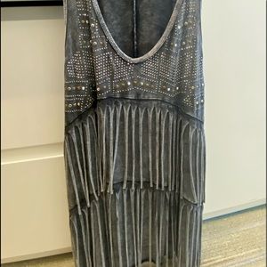 Stretchy low V front top size L